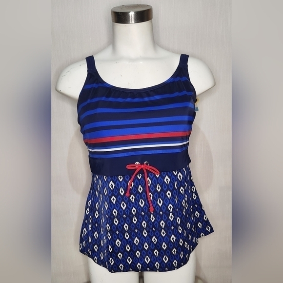 White striped bikini top on a dark blue background.  Elongated style, adjustable - Picture 2 of 6